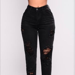 Black boyfriend jeans